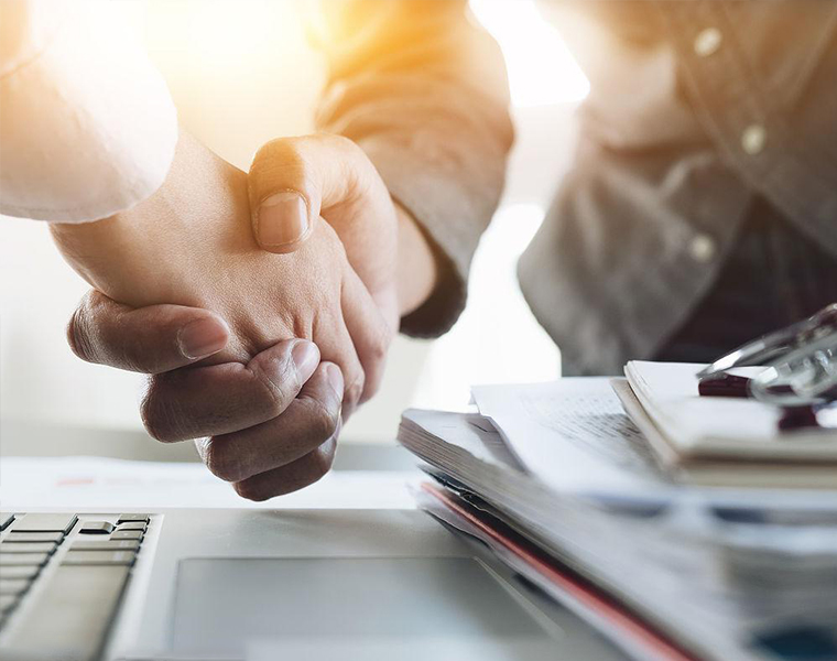 亚铝颐人铝业门窗